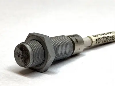 USED IFM INDUCTIVE PROXIMITY SENSOR M12 4MM FLUSH 2-WIRE
