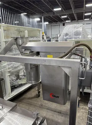 USED 2012 GLATT 220