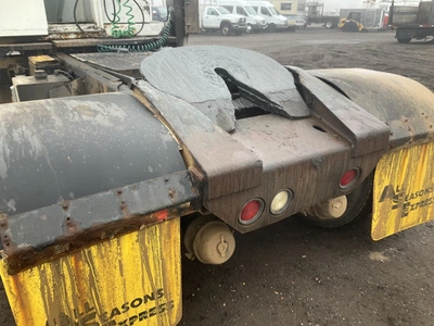 USED 2008 OTTAWA 4X2 YARD SPOTTER