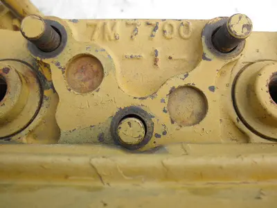 USED CATERPILLAR D-353T