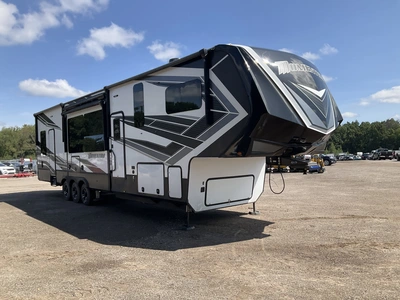Used 2022 GRAND DESIGN MOMENTUM Campers, Caravans, Motorhomes Michigan US | Miedema Asset Management Group #1366695