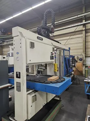 USED 1995 HITACHI SEIKI HT 25G