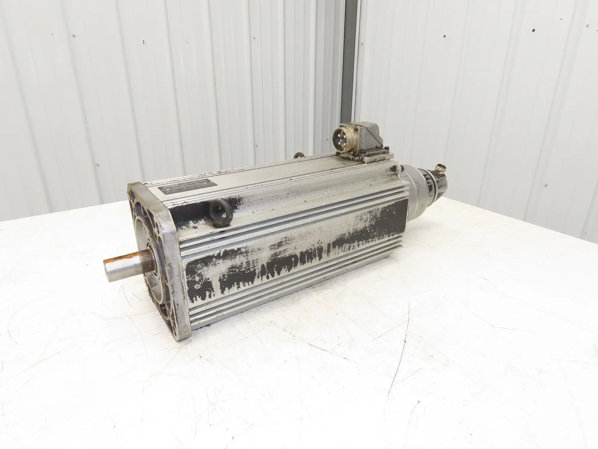 Rexroth Indramat MAC112D-0-ED-4-C130-A-0WI511LVS005 Permanent Magnet Servo Motor