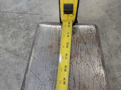 USED RAYMOND 8410
