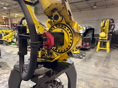 FANUC M410IB/160 4 Axis Robots | K.B. Industries LLC (8)
