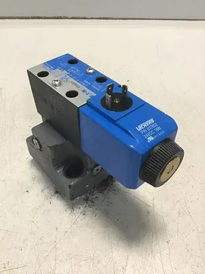 USED VICKERS DG4V-3-2A-M-U-HL7-60
