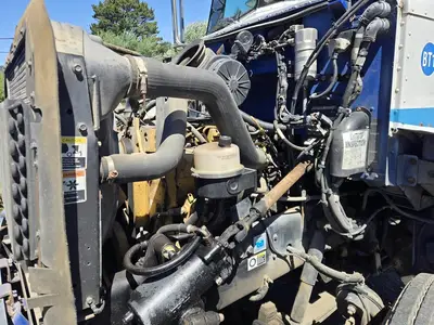 USED 2007 PETERBILT 335