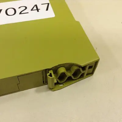 USED PILZ PNOZS724VDC4N/O1N/C