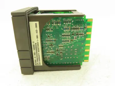 Honeywell UDC2000 Mini-Pro Temperature Controller 120VAC DC200H-0-000-10000-0