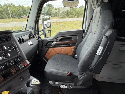 Used 2023 KENWORTH T880 TRUCK TRACTOR Conventional trucks Michigan US | Miedema Asset Management Group #1709441