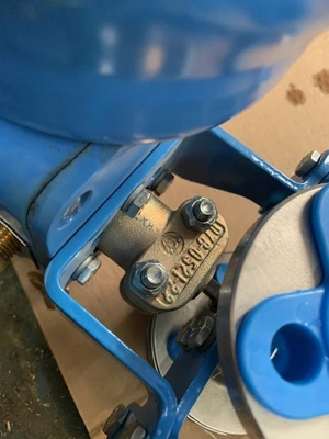 1/2" -150# Jamesbury Ball Valve Air Operated Stainless Unused