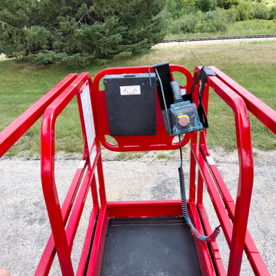 Used 2017 MEC 1330SE Scissor Lifters Wisconsin US | Stack Equipment #926388