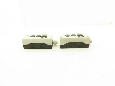 Moeller 60947 3-Hole PB Box IEC IP67 1 Lighted Pushbutton 1NO Contact Lot of 2