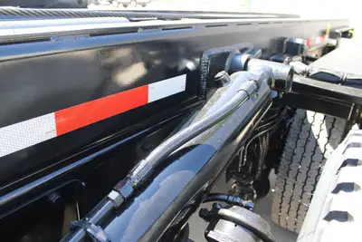 New | in-Stock 2027 PETERBILT 548 Rolloff Trucks Texas US | Roll Off Truck World #1492012