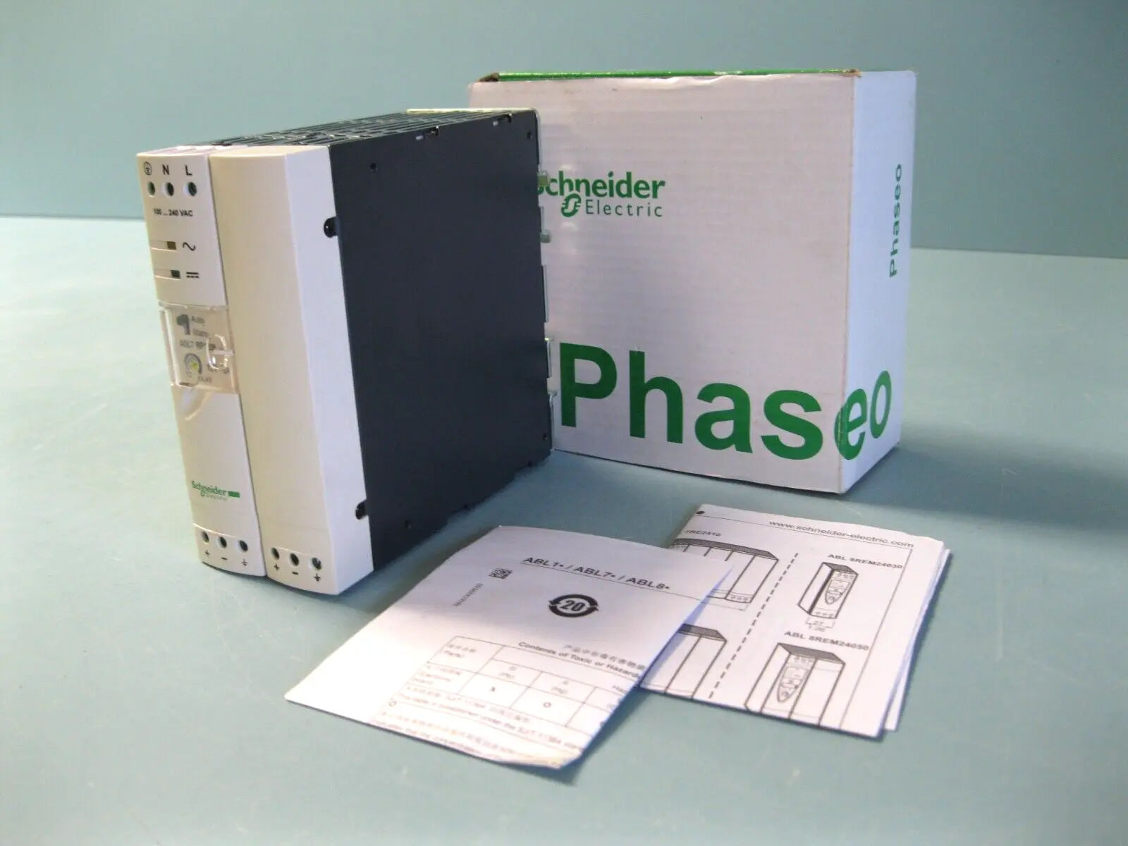 NEW Schneider Electric ABL7RP1205