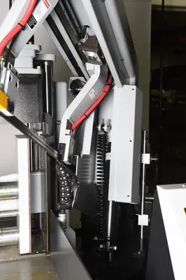 NEW HYD-MECH M-16A