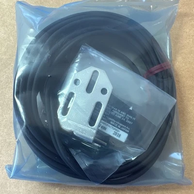NEW KEYENCE LV-NH37