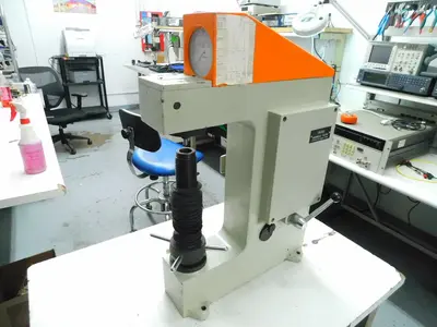 Used SAROJ R Hardness Testers Texas US | Aucto #1461118
