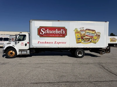 Used 2007 FREIGHTLINER BUSINESS CLASS M2 26' BOX TRUCK Box trucks Ohio US | Miedema Asset Management Group #1709380