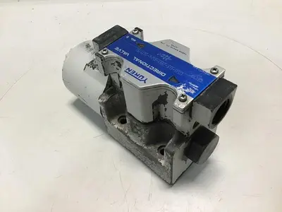 USED YUKEN DSG032B2D2450170