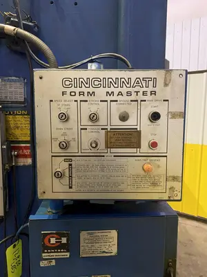 90 TON X 8' CINCINNATI MODEL 90FMx6 HYDRAULIC PRESS BRAKE: STOCK #15766