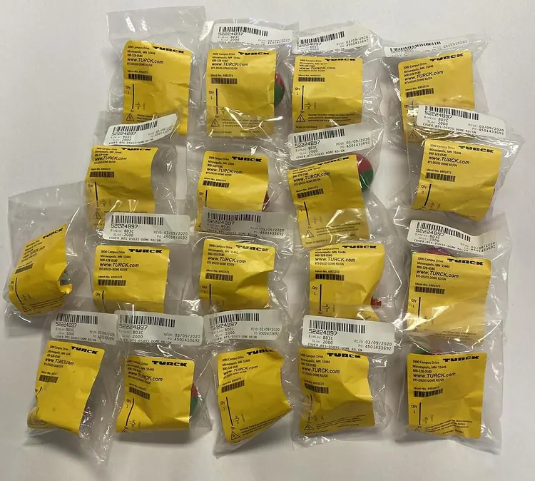 New | in-Stock TURCK BTS-DSU35-DOME RD/GN Misc Electrical & Power Parts Ohio US | Surplus Asset Holdings #1242268