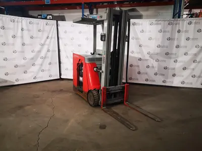 REACH TRUCKS