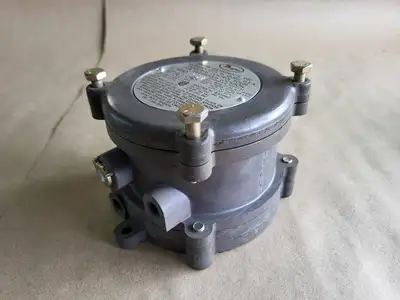 NEW DWYER INSTRUMENTS 1950-5-2F