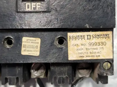 USED SQUARE D 999330