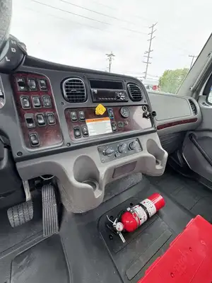 Used 2019 FREIGHTLINER M2 Carhaulers California US | Commerce Truck Equipment Sales #1547769