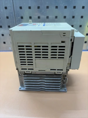 USED Yaskawa CIMR-V7AM42P2