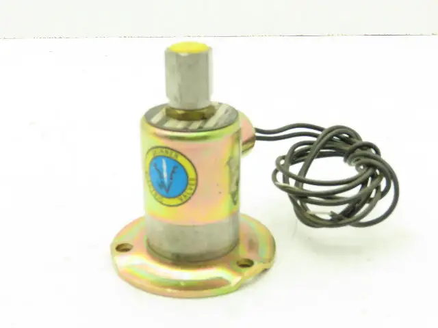 Honeywell Skinner V5D63670 Solenoid Valve 3-Way 120V 400 PSI 1/8" NPT