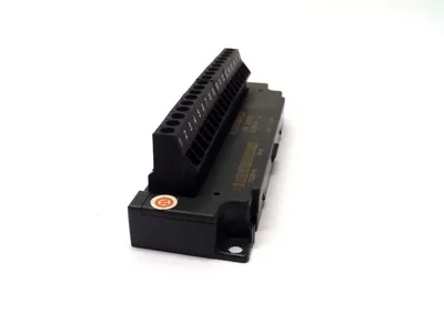 USED GE FANUC 18 POINT I/O CARRIER AUXILLIARY BOX