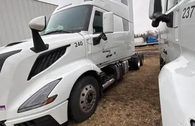 Used VOLVO VNL64T860 Conventional trucks Illinois US | Mitsubishi HC Capital America #1362656