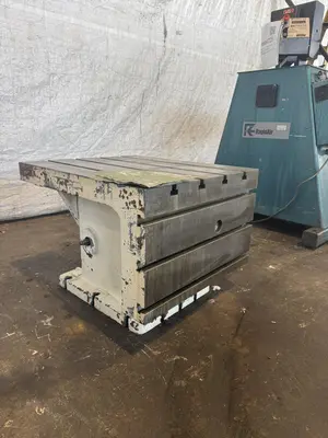 32" W X 28" D X 24" T CARLTON T-SLOTTED 90 DEGREE TILTING BOX TABLE. STOCK # 1012024