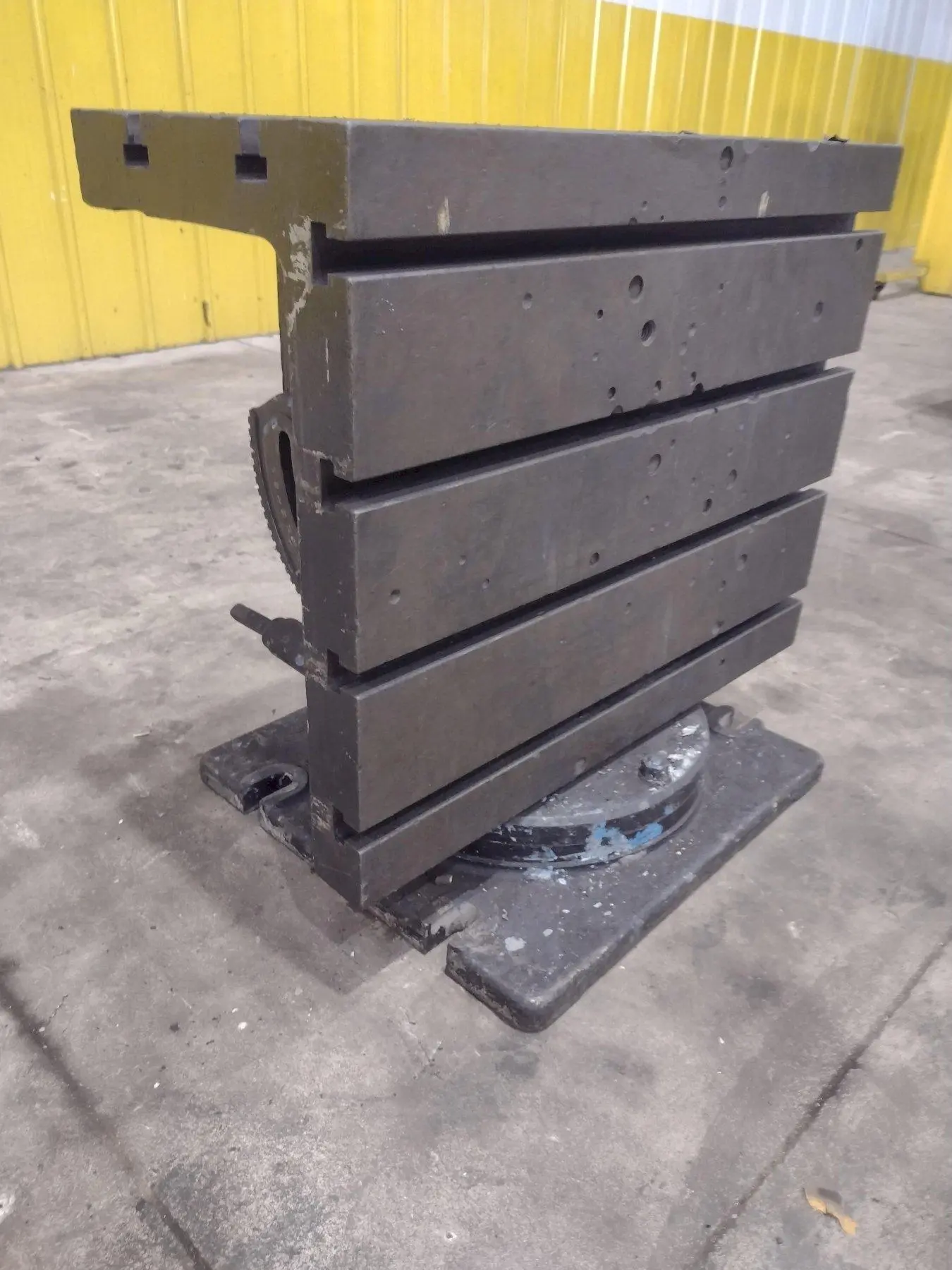 30" X 24" X 22" CARLTON T-SLOTTED UNIVERSAL ADJUSTABLE DRILL BOX TABLE:: YOBRO #23823