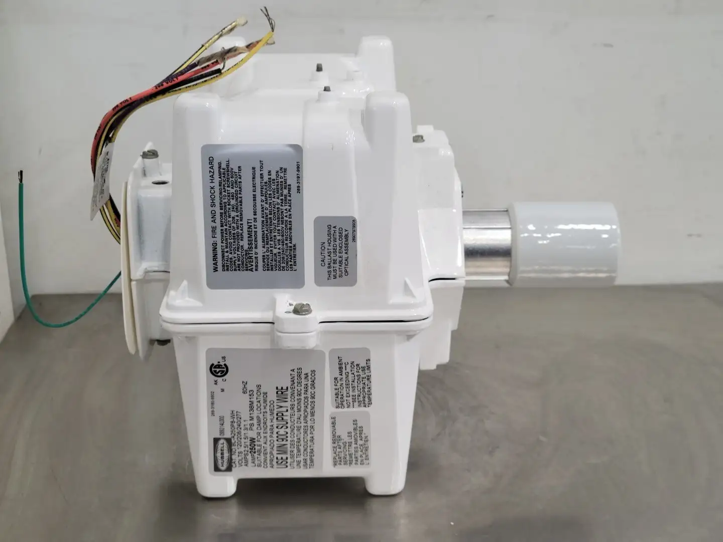 New | in-Stock HUBBELL BL-A250P8-WH Misc Electrical & Power Parts British Columbia CA | Lenmark #281403