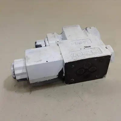 USED YUKEN DSG-01-2B2-D24-50251