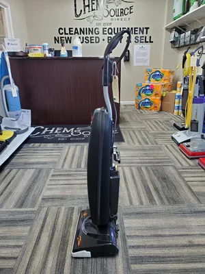 Clean Max Zoom 800 Battery Powered Upright Vacuum  NEW