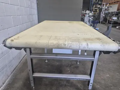 4.75 ft Flat Belt Conveyor