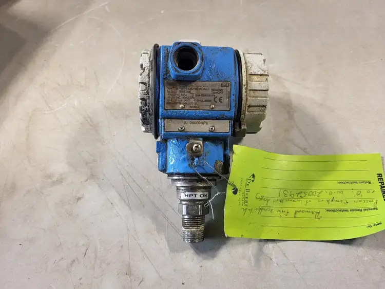 Used ENDRESS+HAUSER PMP71-5RQ8/125 Miscellaneous Equipment (Electrical & Power) British Columbia CA | Lenmark #277645