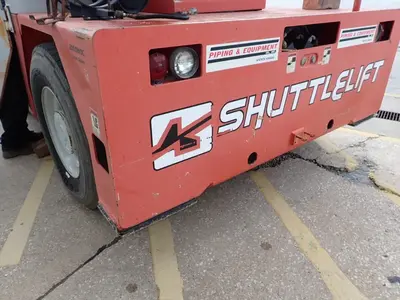 USED SHUTTLELIFT 5540F
