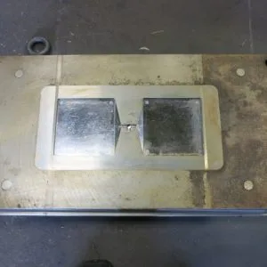 USED 1996 MASTER UNIT DIE PRODUCTS DUAL PLAQUE