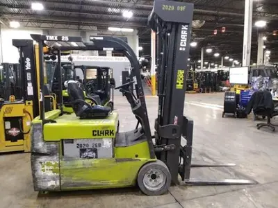 USED 2020 CLARK TMX25