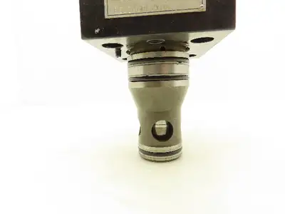 Moog Hydrolux CEE32A6RH2X06 Hydraulic 2-Way Slip-In Cartridge Solenoid Valve