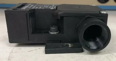 Used Schmersal AZ 16-12zvk-M20 Relays & Switches | J&J Industrial Supply #504508