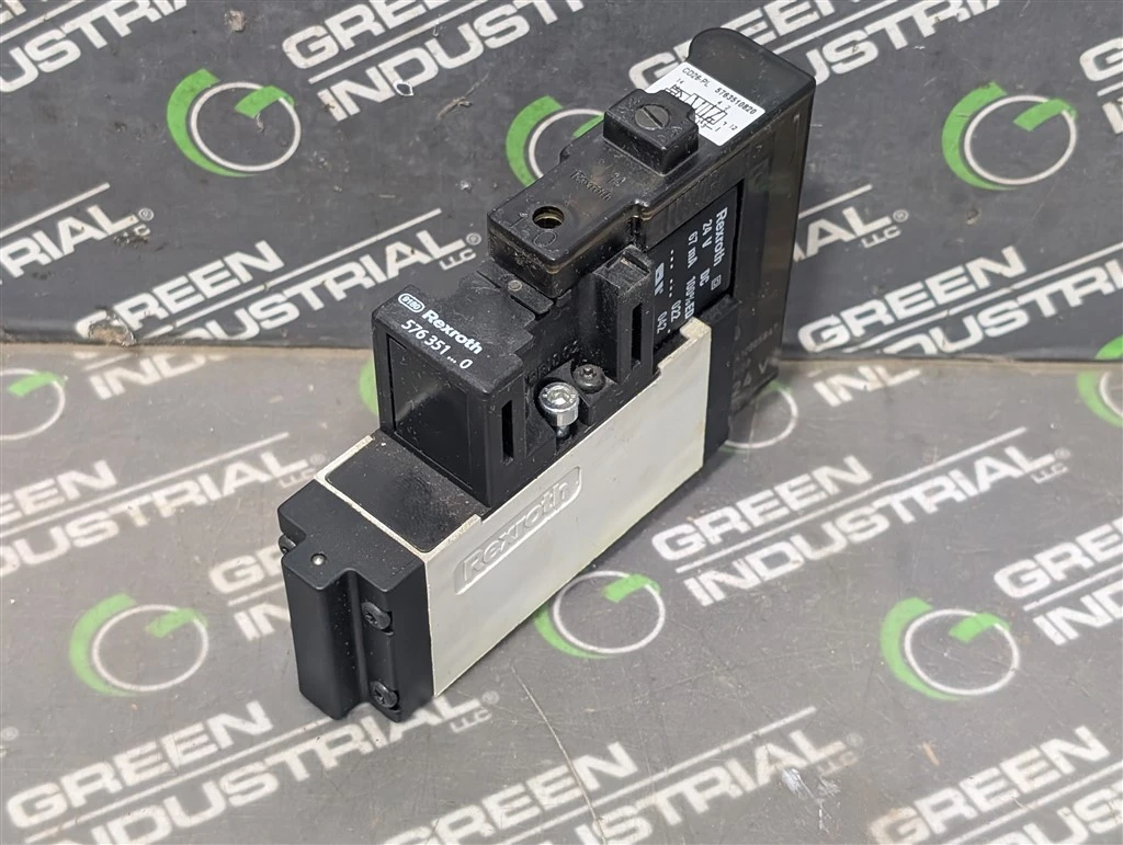 Rexroth 576351...0 Directional Solenoid Valve Assembly CD26-PL 5763510820 Used