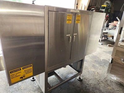 PACE Model BAO5000 Inline Bottle Orienter