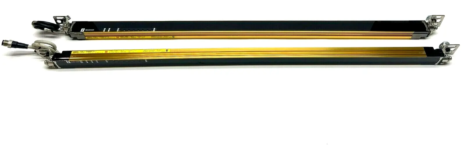 F3SJ-A0695P14-D F3SJ-A0695P14-L | Omron F3SJ-A0695P14 Safety Light Curtain Emitter / Receiver Set - Used