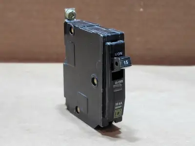 USED SQUARE D DP-4043